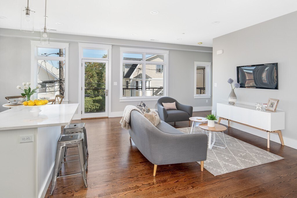 21 Murdock St, Somerville, MA 02145 - Townhome Rentals in Somerville MA ...