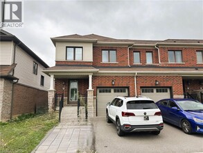 Building Photo - 48 Bradshaw Dr