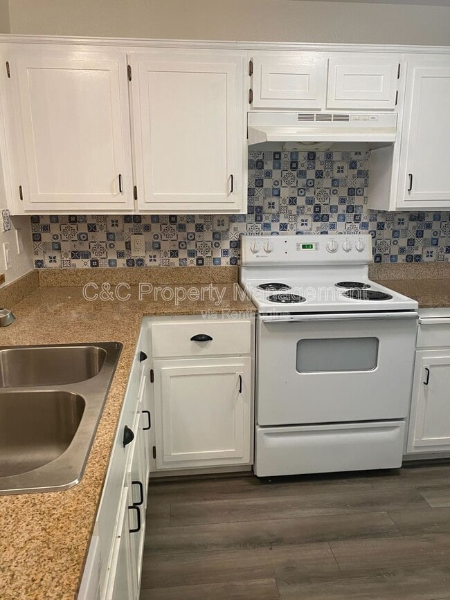 Foto del edificio - 2401 Eilers Ln
