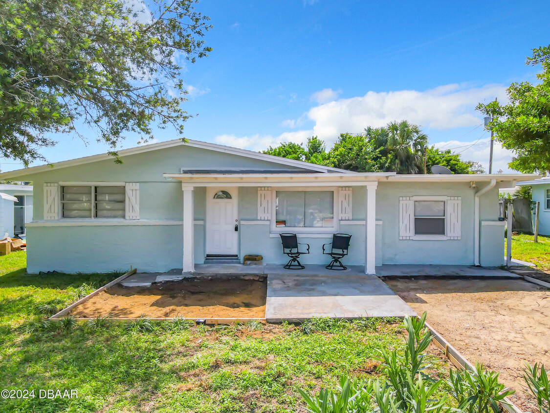 Primary Photo - 152 Ponce De Leon Dr