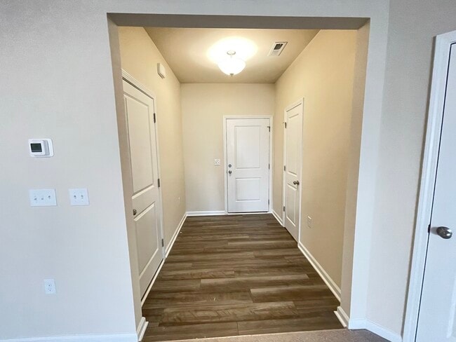 Building Photo - 713 Ambrose Hl Ln