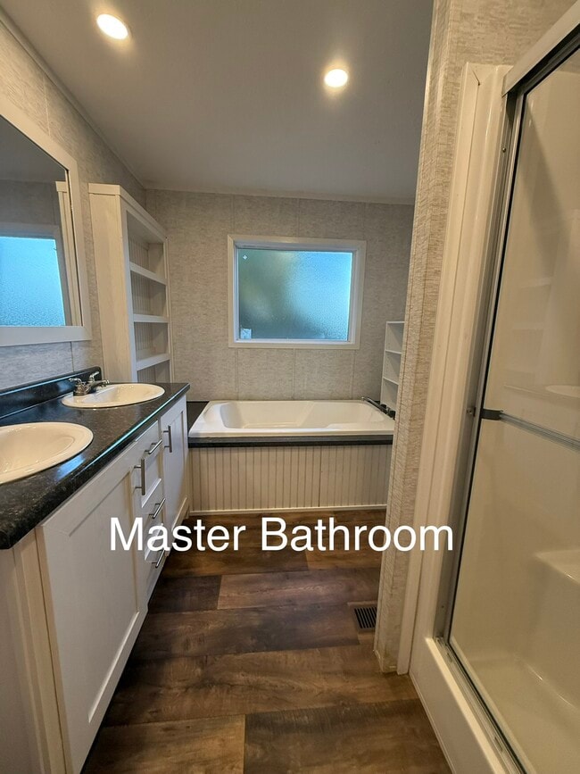 Building Photo - 151 Little River Bend