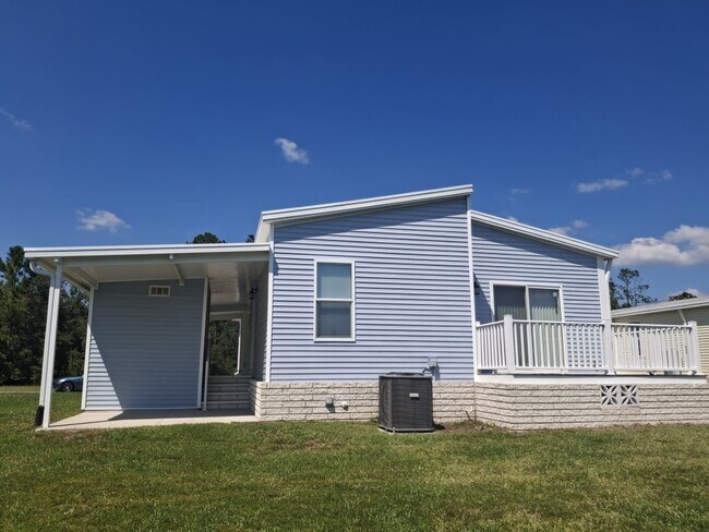 Foto del edificio - 34832 Robins Song Rd