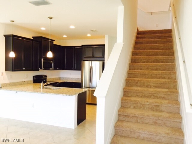 Primary Photo - 10830 Alvara Way
