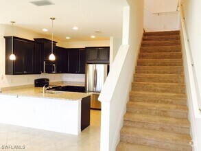 Building Photo - 10830 Alvara Way