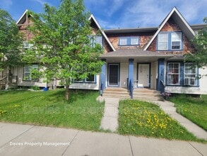 Building Photo - 6041-6214 214 St