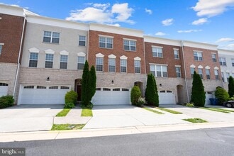 Building Photo - 22672 Flowing Spring Square