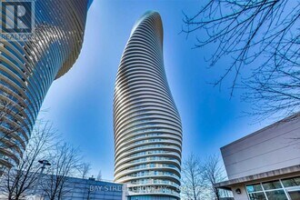 Building Photo - 50 Absolute Ave