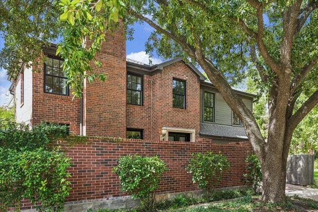 Photo - 1601 Norfolk St (Houston, TX) Apartment