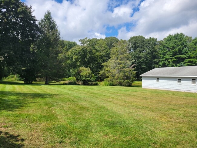 Building Photo - 72 Latham Rd