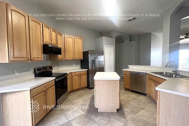 Foto del edificio - 25136 Ironwedge Dr