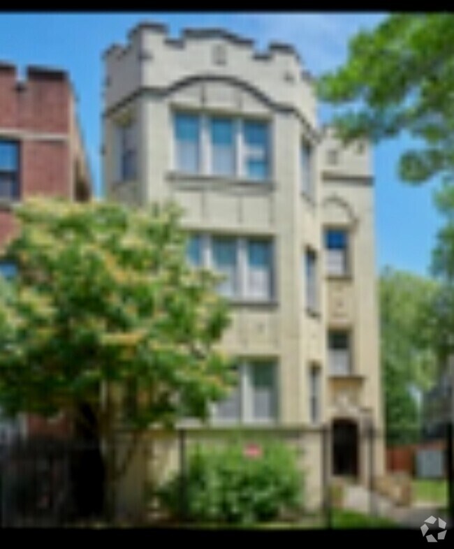 Building Photo - 5439 N Campbell Ave