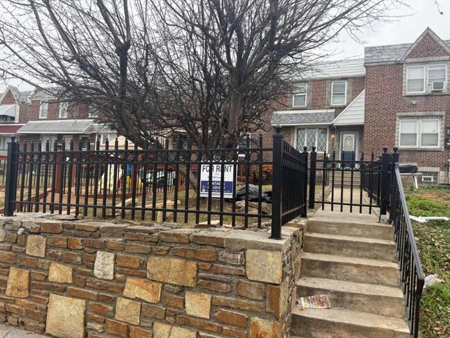 Building Photo - 4310 I St