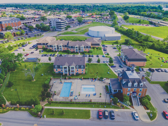 Building Photo - The Champions at Bluegrass