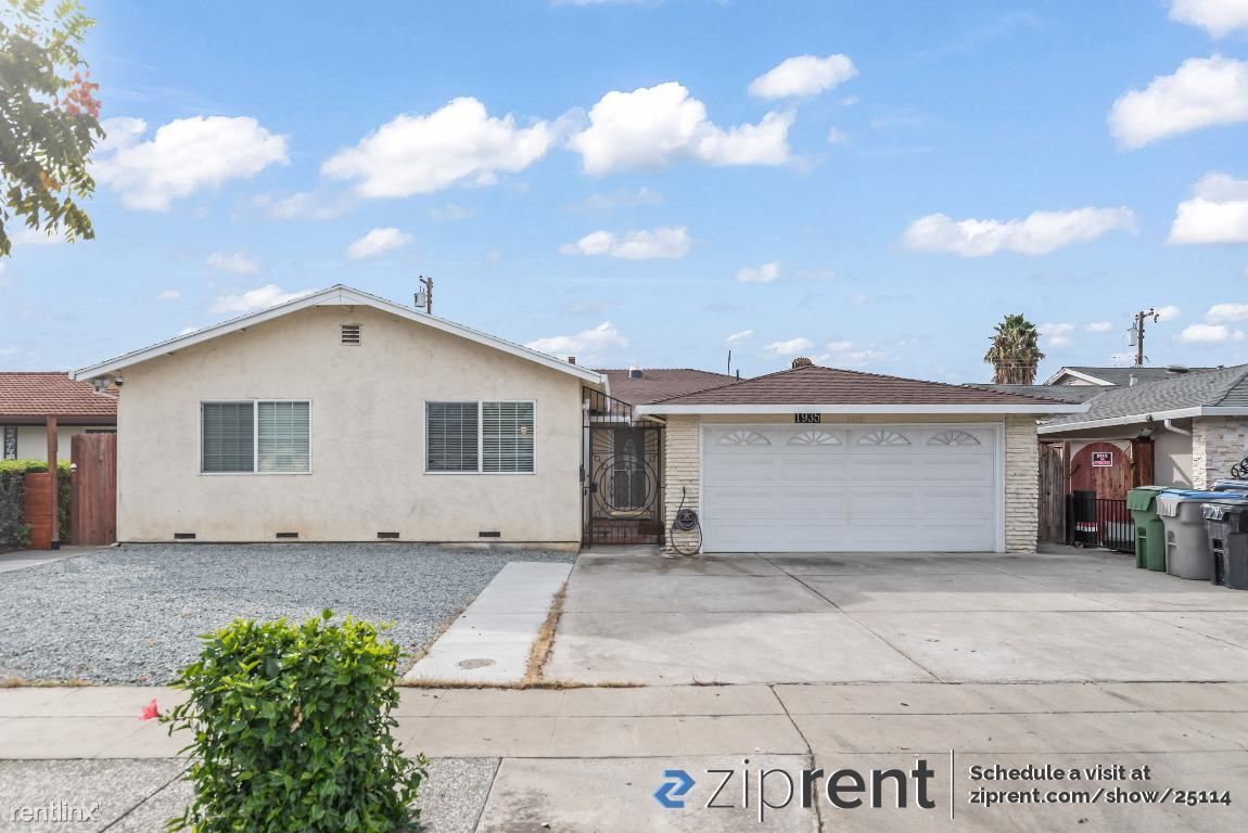Foto principal - Studio, 1 bath 4plex - 1935 Kinross Way, S...