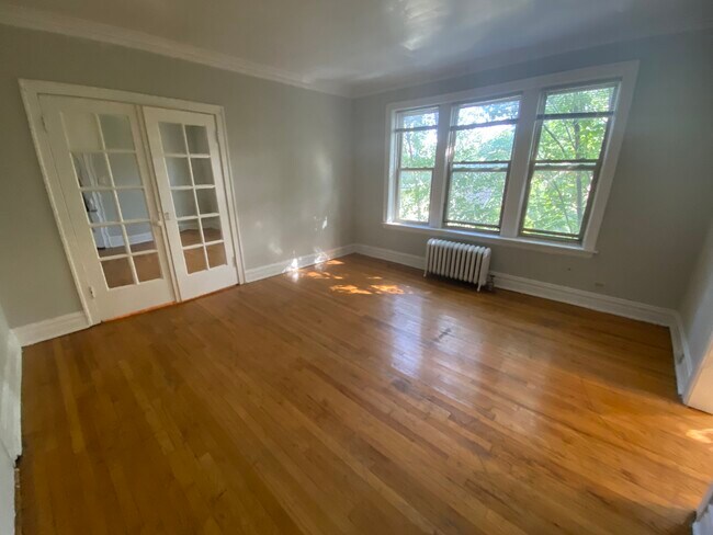Foto del edificio - 1525 W Estes Ave