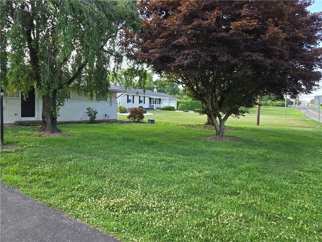 Building Photo - 9037 Claussville Rd