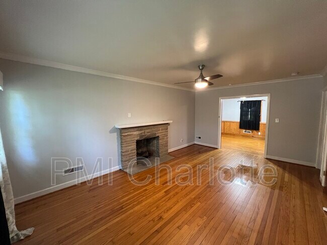 Foto del edificio - 5201 Allen Rd E