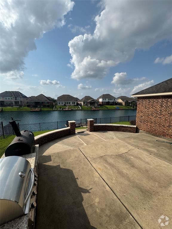 Building Photo - 2719 Lake Villa Dr