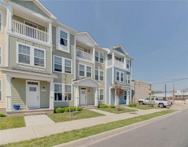 Photo - 923 E Ocean View Ave (Norfolk, VA)