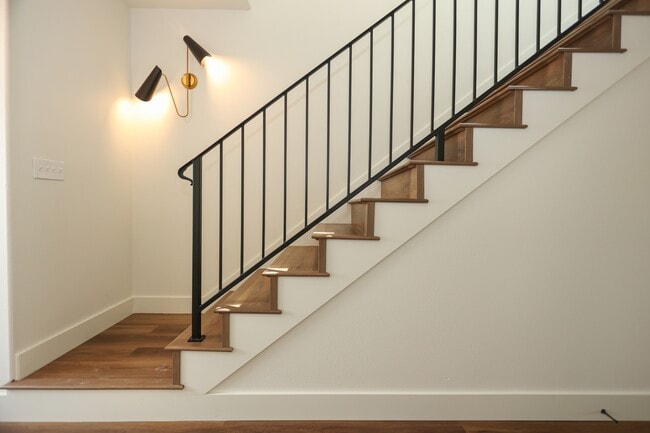 Building Photo - 1745 E Rex Rd