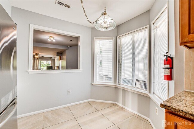 Foto del edificio - 2102 Amanda Ct