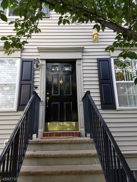 Foto del edificio - 8 Vaughan Dr