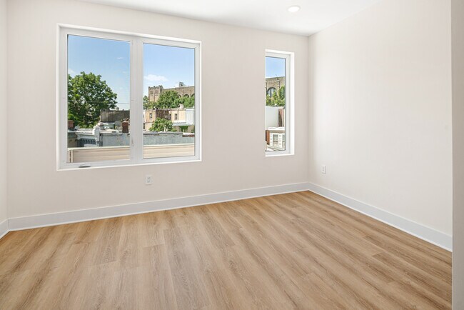 Foto del edificio - 5217 Warren St