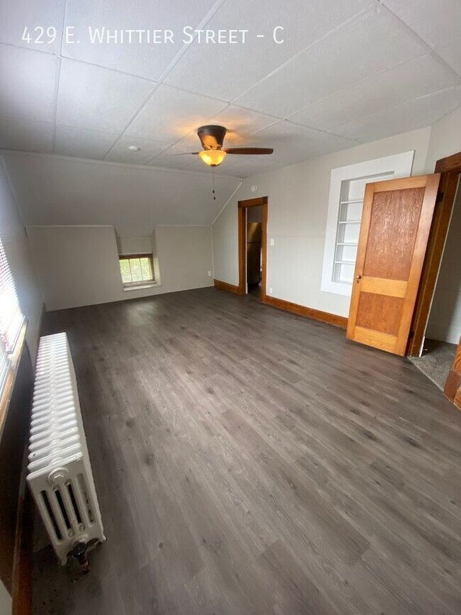 Foto del edificio - 429 E Whittier St