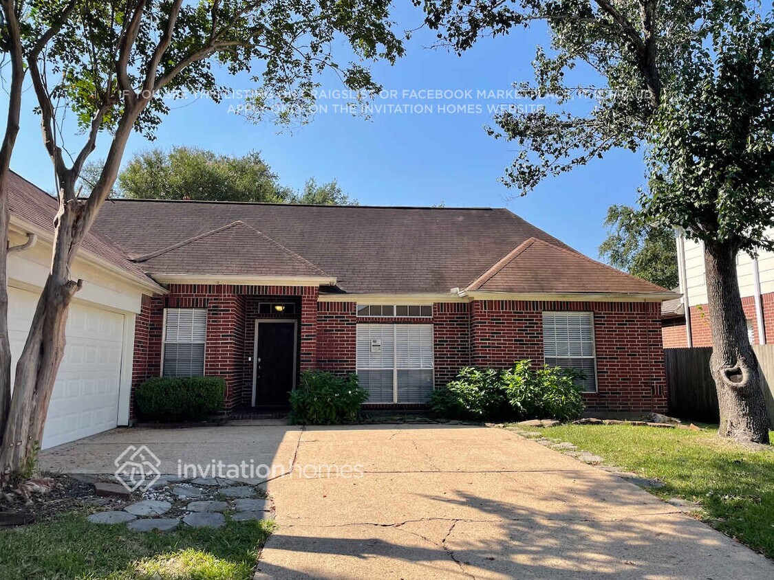 Foto principal - 16023 Mountain Shadows Dr