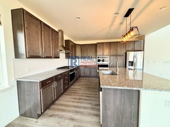 Foto del edificio - 4662 High Mesa Cir