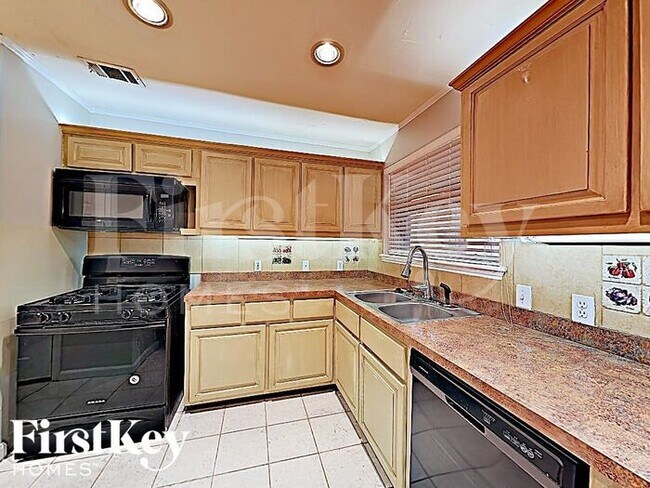 Building Photo - 4612 Motley Dr