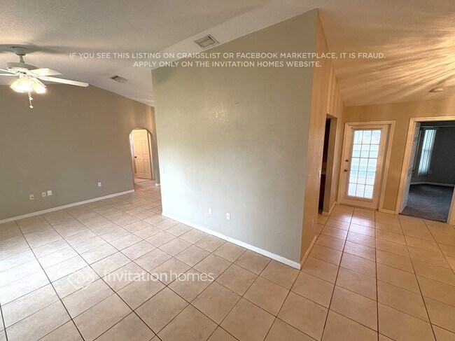 Foto del edificio - 1132 Capricorn Blvd