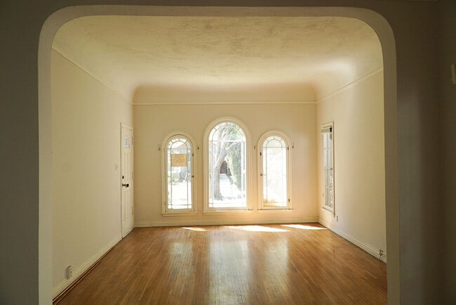 Building Photo - 1210 S Citrus Ave