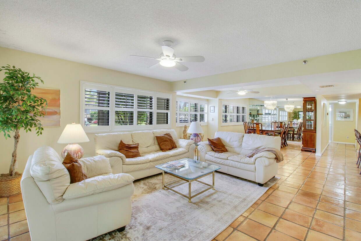 318 Oak Harbour Dr, Juno Beach, FL 33408 Condo for Rent in Juno Beach, FL