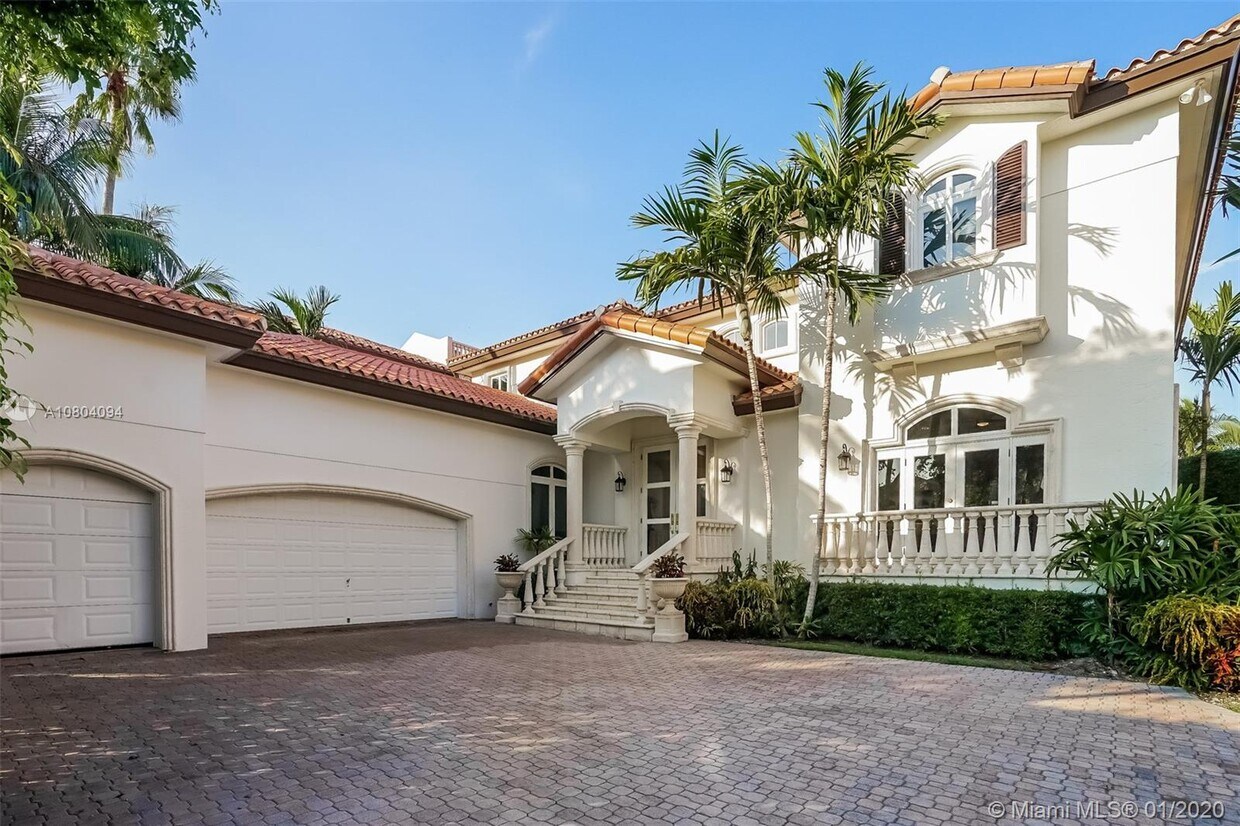Primary Photo - 13663 Deering Bay Dr
