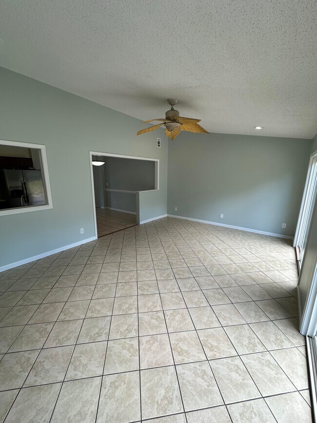 Foto del edificio - 1001 Windgate Dr