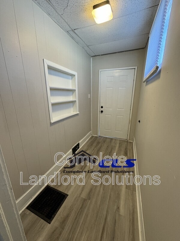 Building Photo - 700 S 8th St