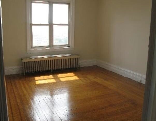 Building Photo - 372 Ogden Ave