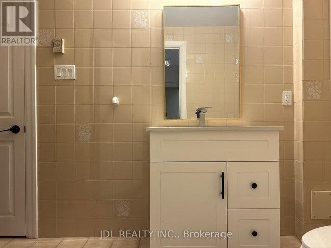 Building Photo - 116 Newton Dr