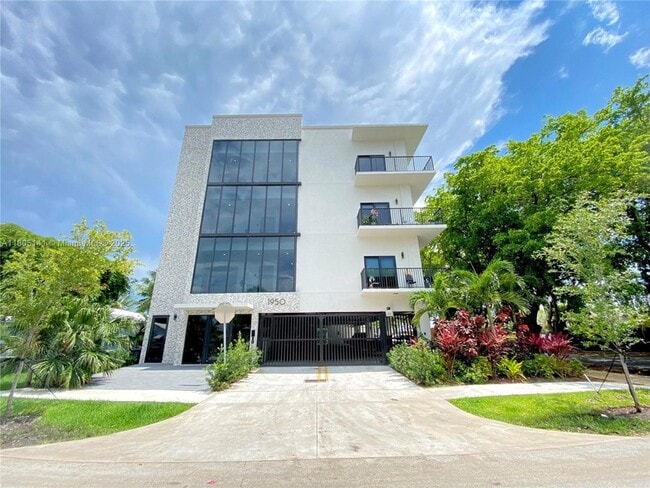 Foto del edificio - 1950 Fletcher St