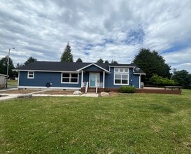 Building Photo - 5469 S Shore Dr