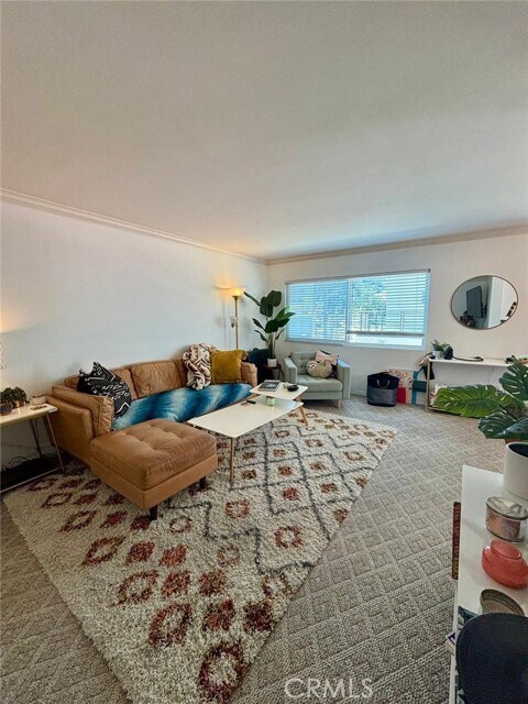 Foto del edificio - 615 E Broadway