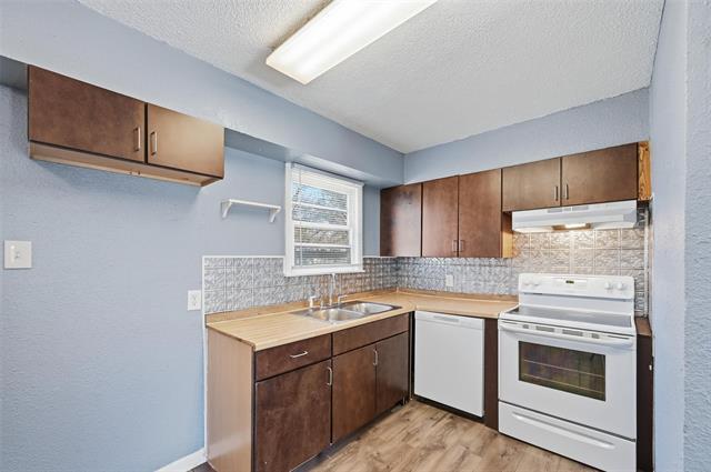 Building Photo - 113 Gordon Dr