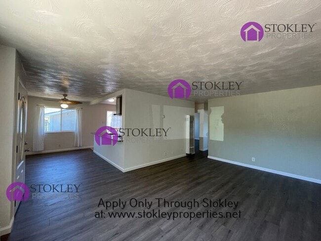 Photo - 540 Palms Dr House