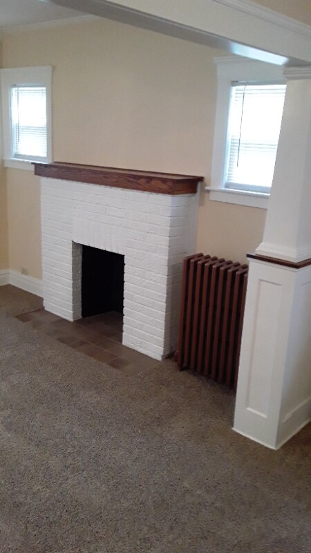 Building Photo - 479 St Leger Ave