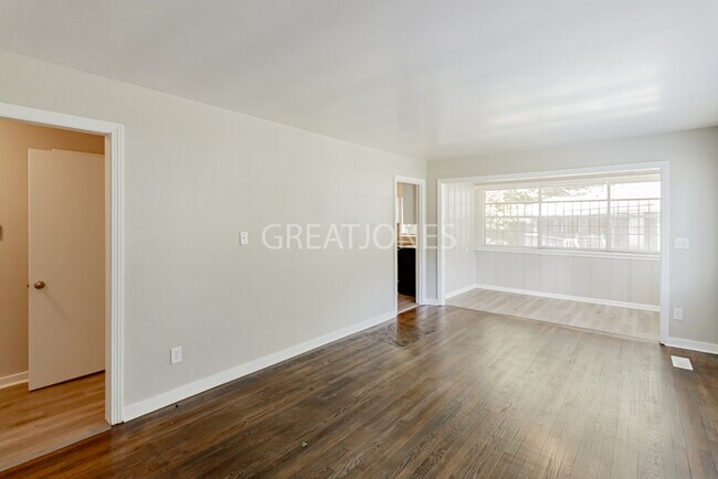 Building Photo - REDUCED! - NOW OFFERING HALF MONTH FREE OF...