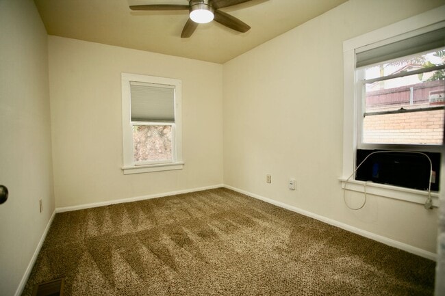 Building Photo - Available now! 2ba 1 ba single story home.