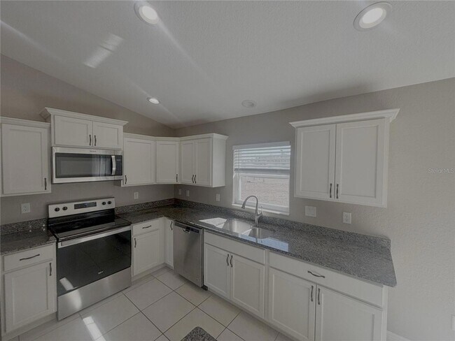 Foto del edificio - 3892 SW 128th Ln