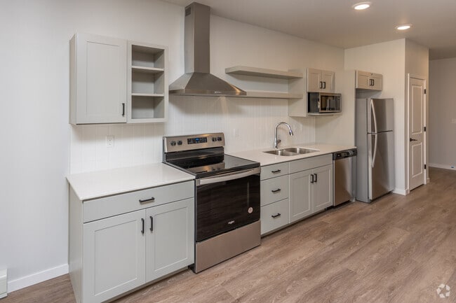 1BR, 1BA, Gunnar - 765SF - Kitchen - MAKT at EOLA